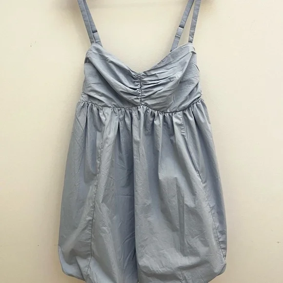 BNWT Abercrombie Pale Blue Mini Sleeveless Bubble Dress with Bow Detail M - Picture 3 of 5